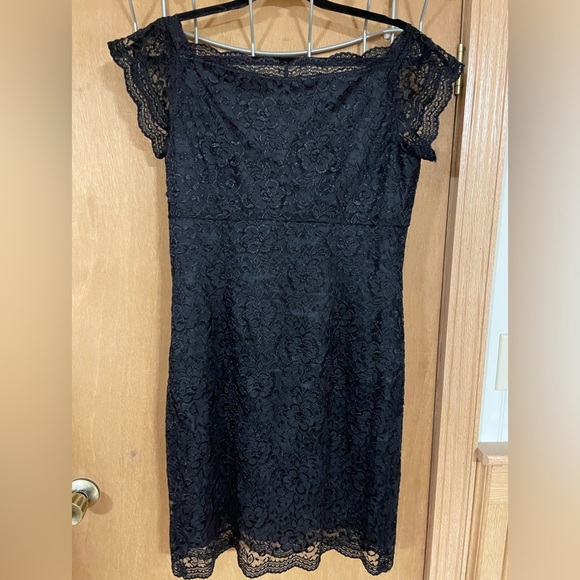 WORTHINGTON- Little black lace overlay dress - Picture 3 of 5